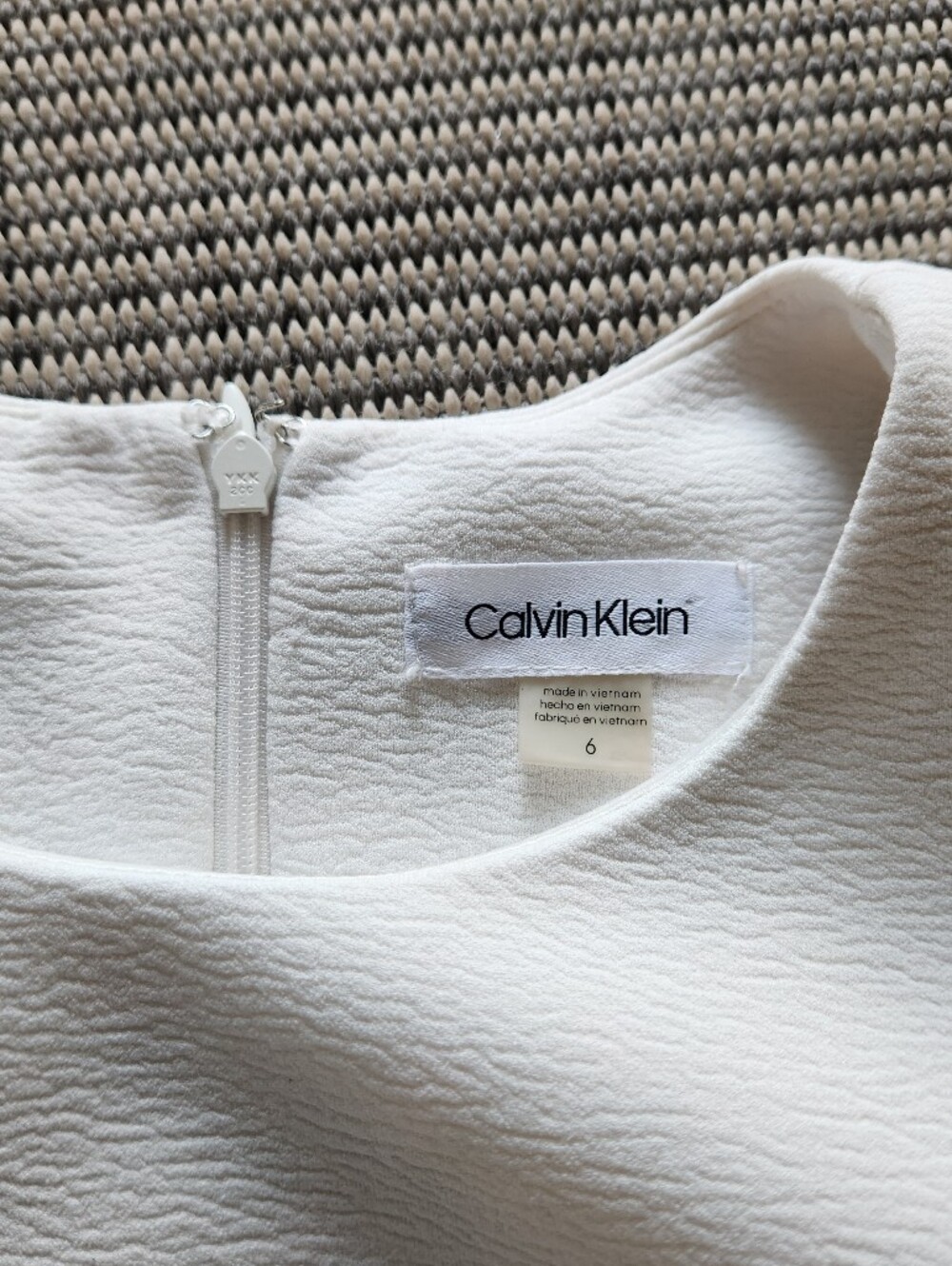 Calvin Klein Women's Size 6 Colorblock Sheath Dress Black White Workwear Career - Picture 2 of 8